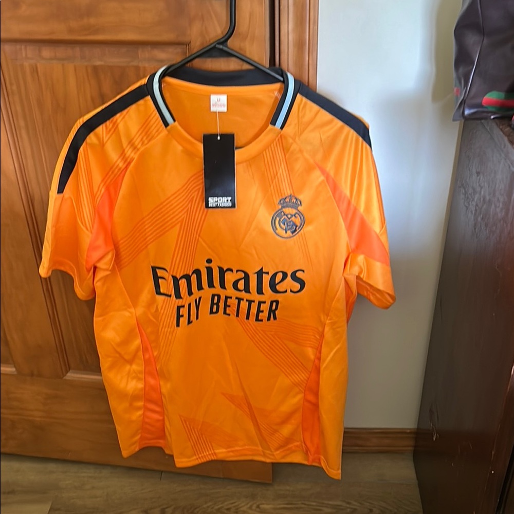 Men’s EmiratesOrange Soccer Jersey, NWT.
